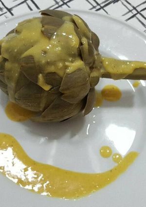 Una foto de Alcauciles con salsa de mostaza