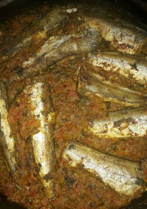 صورة لوصفة سمك مقطوع راسه مشوي مع الخضرا..😋😋