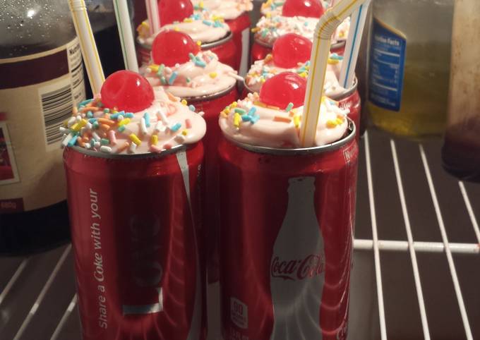 How to Make Speedy Cherry Cola Float Cupcake