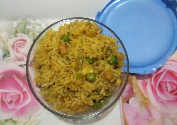 Step-by-Step Guide to Prepare Any-night-of-the-week Tomato gatta peas pulav