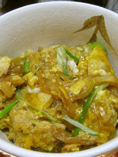 A picture of 'Oyako-don' Chicken and Egg Rice Bowl.