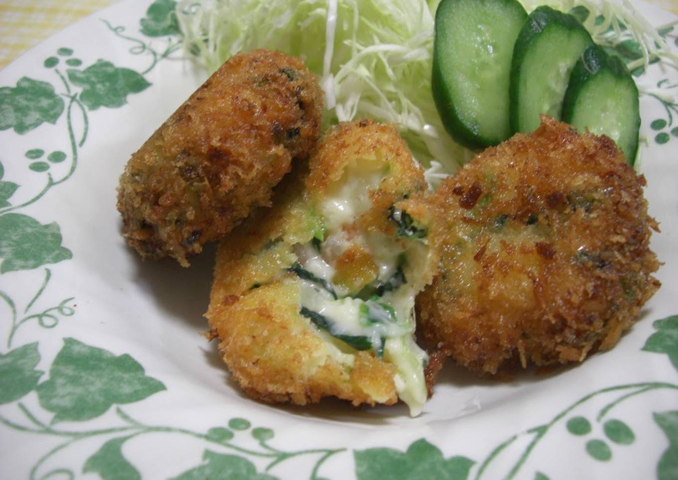 Shrimp and Spinach Cream Croquettes
