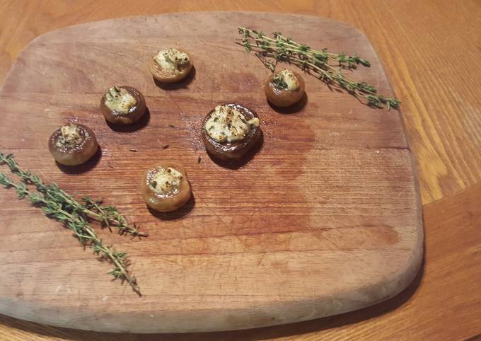 Spinach Dip Stuffed Mushrooms