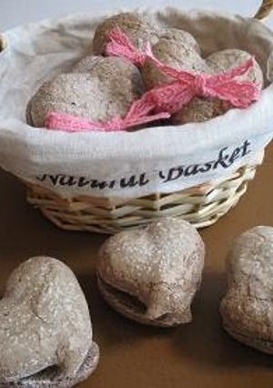 A picture of Heart-shaped Chocolate Sandwich Biscuits.