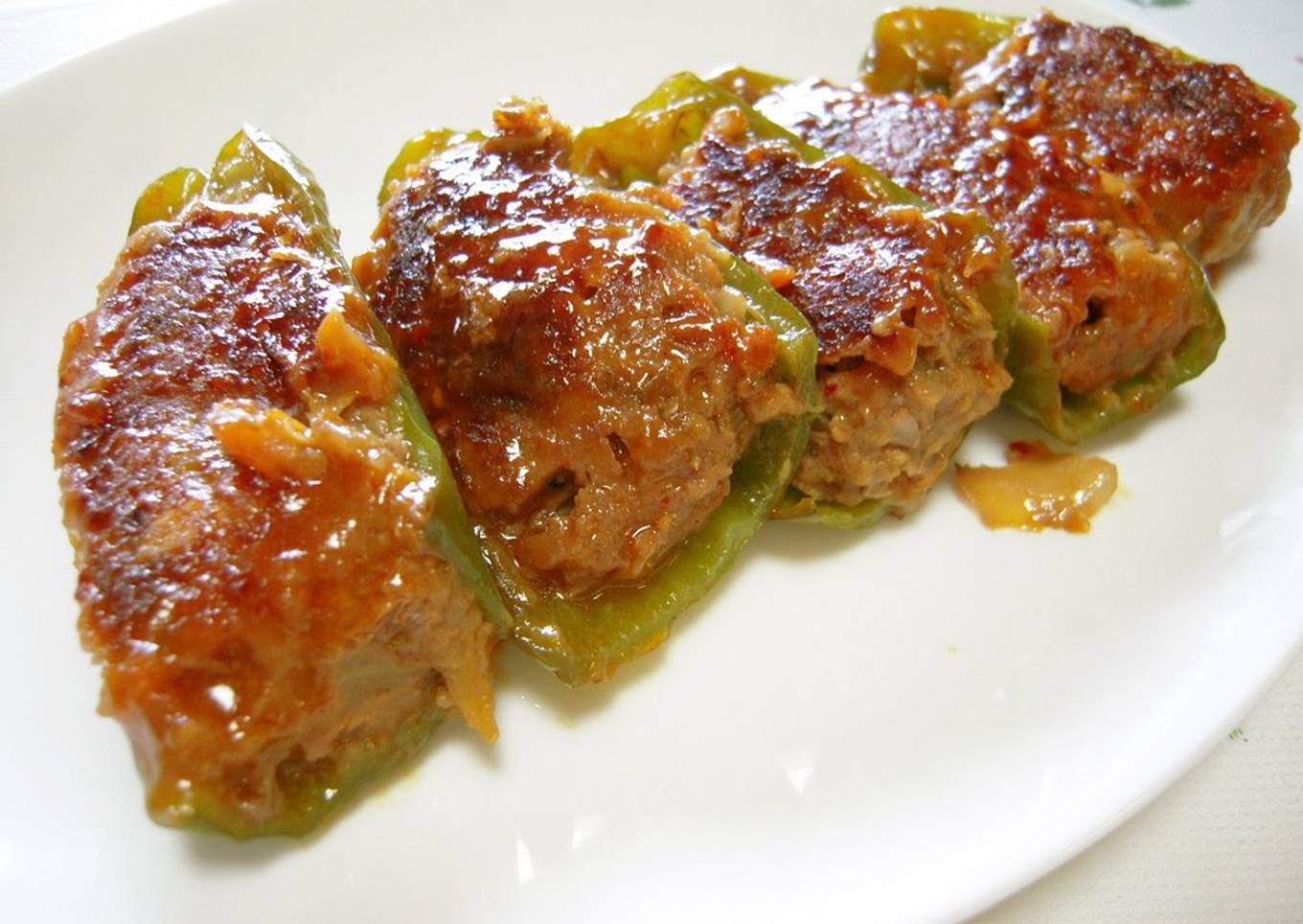 Kimchi Makes This Surprisingly Deliciosu! Stuffed Green Peppers