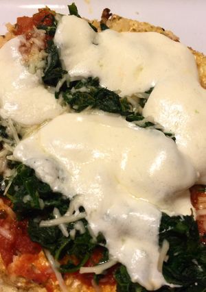 A picture of Garlic and Cauliflower Pizza Crust.