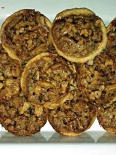 A picture of ~ Mini Pecan Pie Bites~.