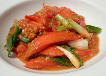 How to Recipe Delicious Crab In Thai Tomato Chili Sauce
