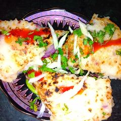 A picture of Uttapam sandwich.