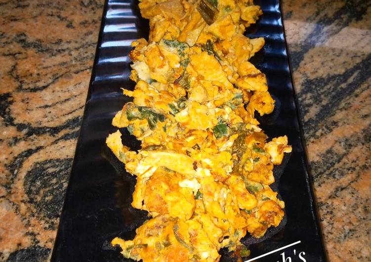 Spinach scrambled eggs Spinach scrambled eggs