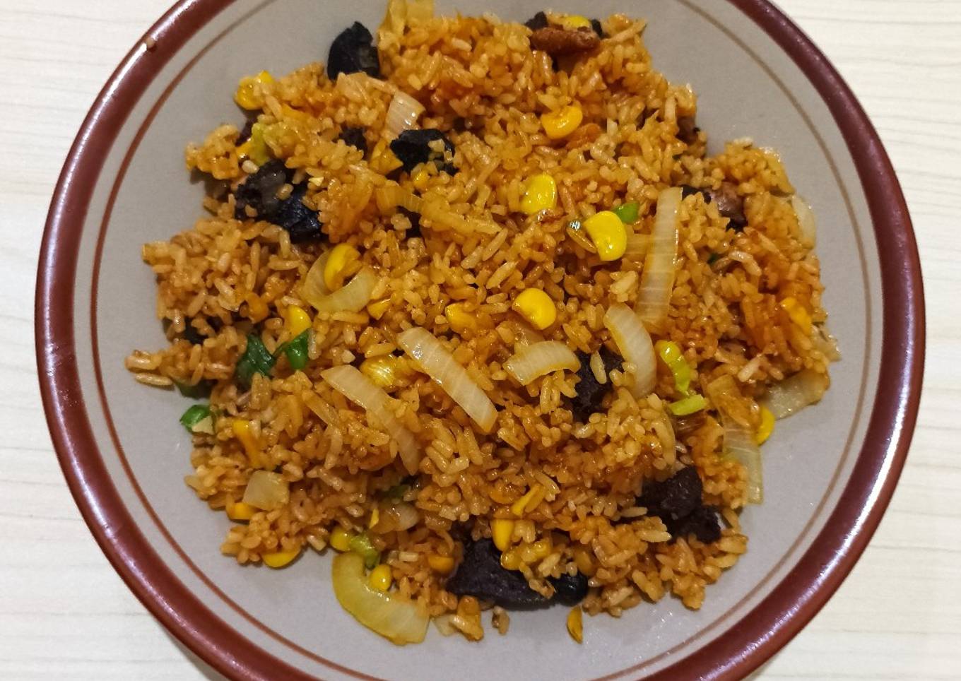 Nasi Goreng Spesial (ati ampela, jagung manis, bawang bombai)