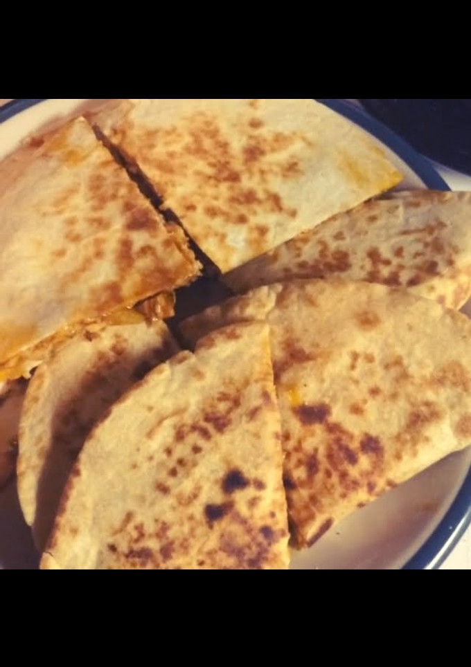 A picture of Chicken Quesadillas.