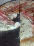 Pizza Keto con jamón crudo