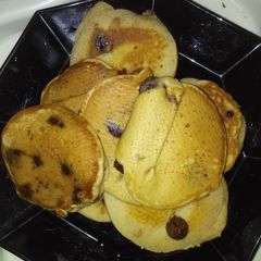 A picture of Momma's peanut butter chocolate chip pancakes.