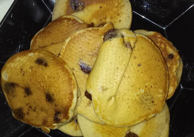 Momma's peanut butter chocolate chip pancakes