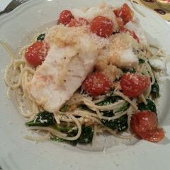 A picture of Healthy pasta with fish.