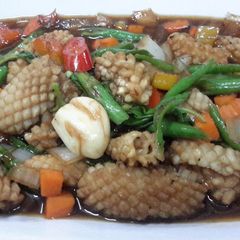 A picture of Kanya's Squids and Beans.