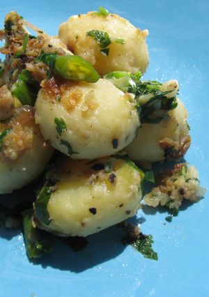 A picture of Aloo Dry.
