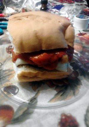 A picture of Easy Pepperoni Pineapple Pizza Bread Burgers.