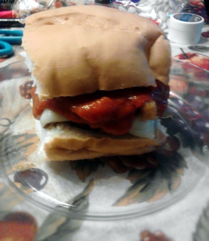 A picture of Easy Pepperoni Pineapple Pizza Bread Burgers.