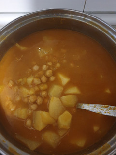 Una foto de Garbanzos con verduras