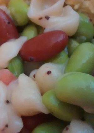 A picture of Edamame and Kidney Bean Pasta Salad.