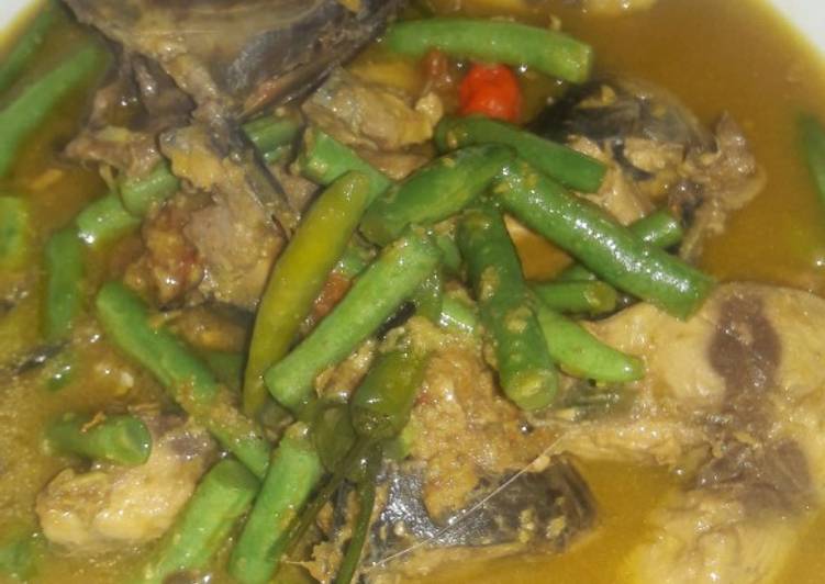 Ikan tongkol kuning cah kacang buncis