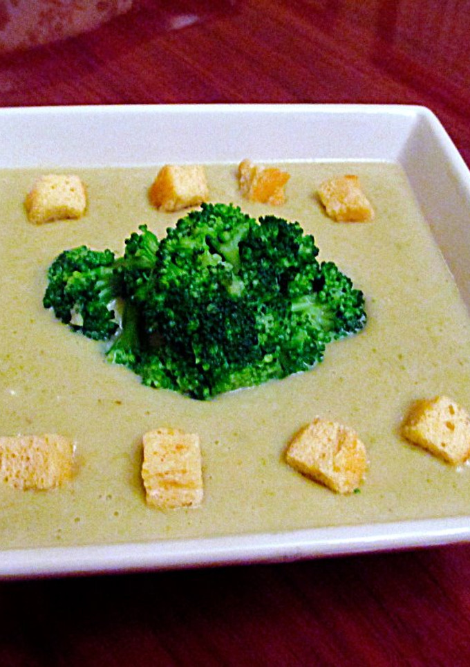 Una foto de Crema de brócoli