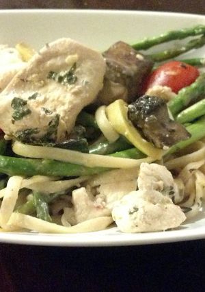 A picture of Healthy Chicken & Veggie Pasta.