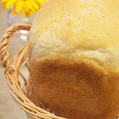 A picture of Bread Maker Milk Bread w/ Skim Milk Powder.