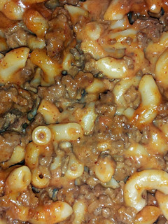 A picture of Chili Mac 'n Cheese.