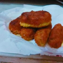 A picture of Veg cutlet.