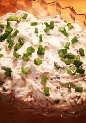A picture of Horseradish Bacon Dip.