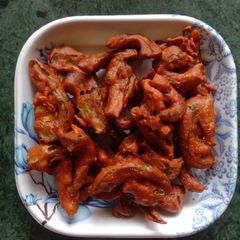 A picture of Capsicum Fritters.