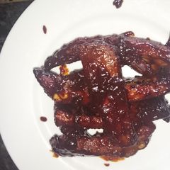 A picture of Amaretto and bourbon BBQ sauce/marinade.