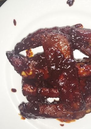 A picture of Amaretto and bourbon BBQ sauce/marinade.