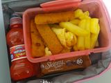 Chips, fish fingers da soyaye kwai