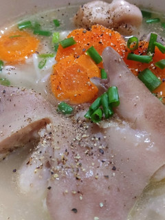 Hình của món Bún giò heo.