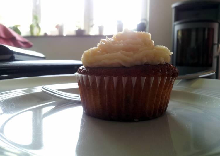 Step-by-Step Guide to Prepare Speedy Egg liquor butter cream frosting