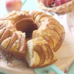 كيكة التفاح بالقرفه 🍎-レシピのメイン写真