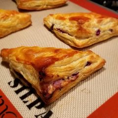 A picture of Blueberry Turnovers.