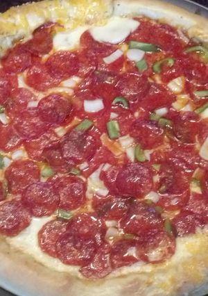 A picture of Stuffed Crust Pizza.