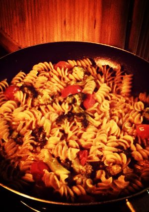 A picture of Lilhpster's Vegan Broccoli & Tomato Pasta.