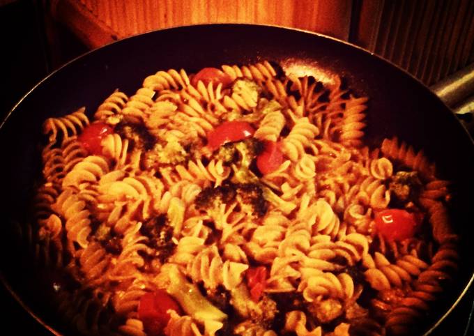 Recipe of Any-night-of-the-week Lilhpster&#39;s Vegan Broccoli &amp; Tomato Pasta