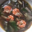 Canh môn nấu tôm, lá lốt