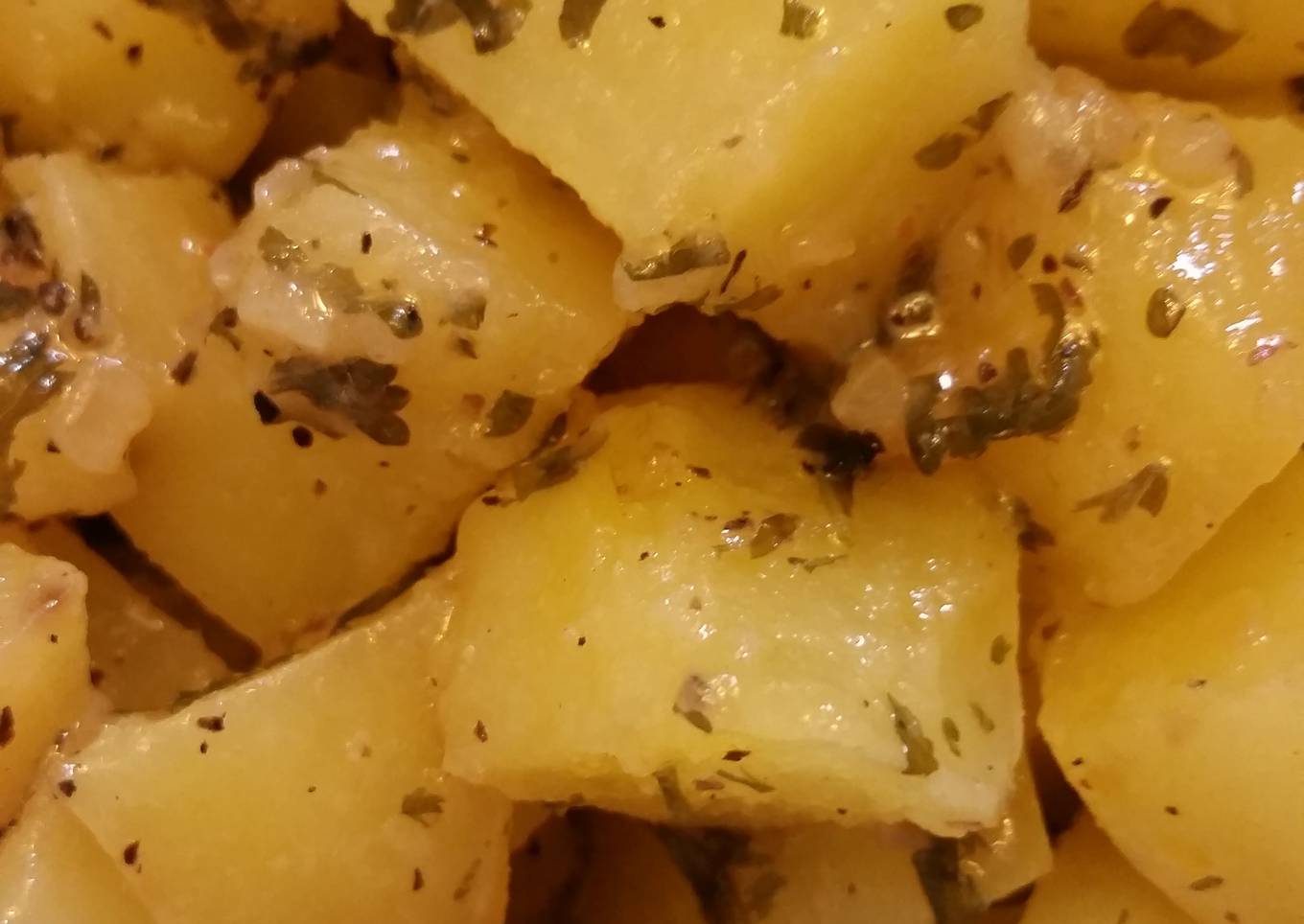Buttery Herbed Potatoes