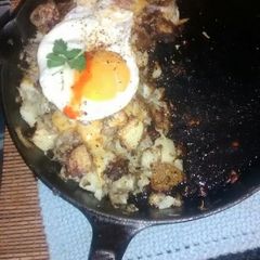 A picture of Hearty Breakfast Hash.