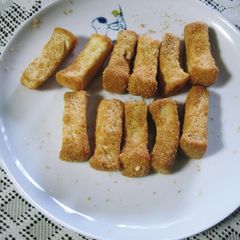A picture of Kinako Rusks.