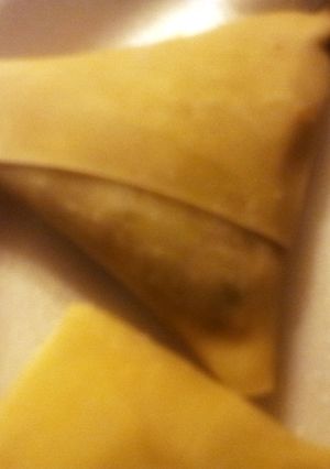 A picture of Sheree's Vegetable/ Potato Samosas.