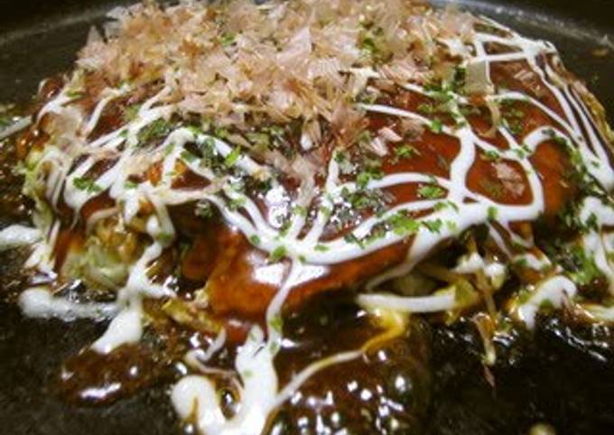 Piping Hot Hiroshima Style Okonomiyaki